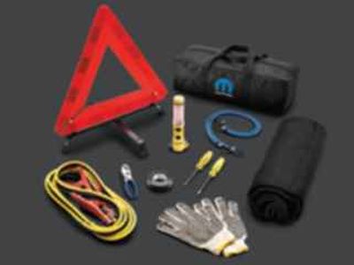Mopar Roadside Safety Kit 82213499AB