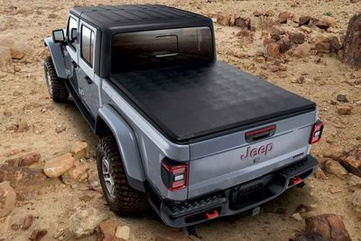 Mopar Tonneau Cover,Soft Tri - Fold 82215615