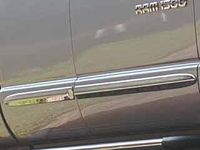 Dodge Ram 2500 Chrome Molding - 82209732