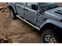 Jeep Gladiator Running Boards & Side Steps - 82215610AB