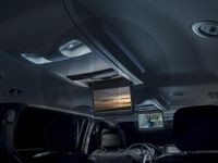 Chrysler Rear Seat Video - 82213231