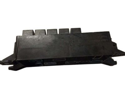 Chrysler Voyager Fuse Box - 4868092AA